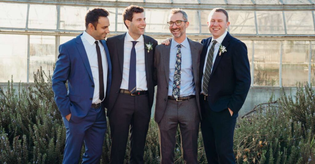 Mismatched Groomsmen Attire: Options and Suggestion