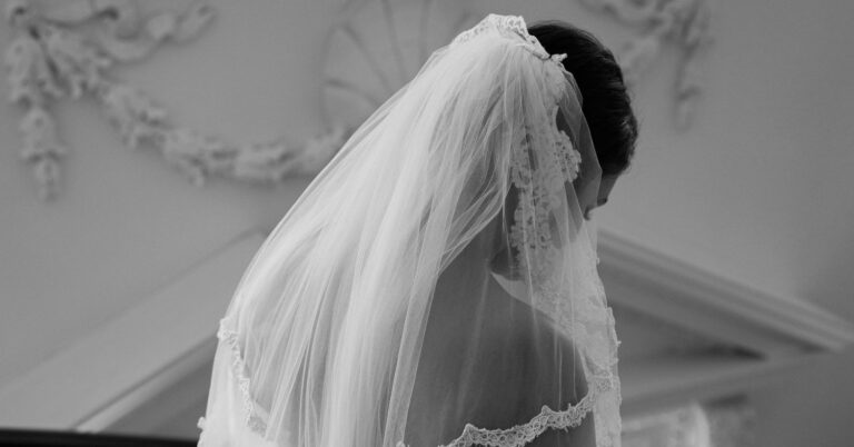 The Historic previous and Which implies of Bridal ceremony Veils